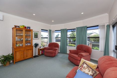 Photo of property in 74 Eatwell Avenue, Paraparaumu Beach, Paraparaumu, 5032
