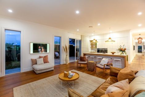 Photo of property in 161 Lemon Street, Strandon, New Plymouth, 4312