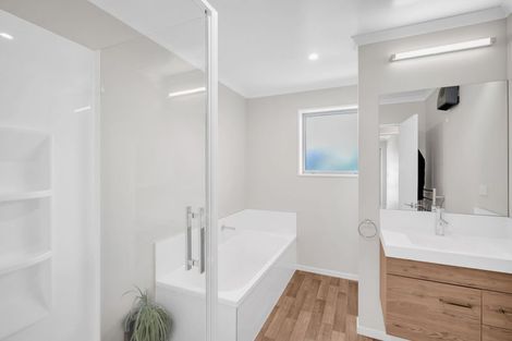 Photo of property in 41 Tara Crescent, Woodend, 7610