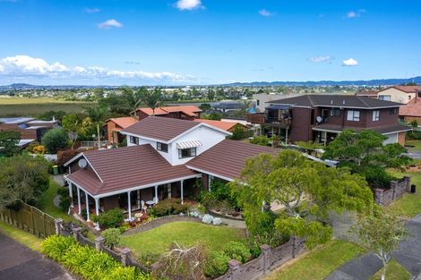 Photo of property in 33 Renoir Street, West Harbour, Auckland, 0618