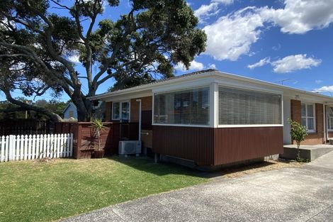 Photo of property in 1/760 Beach Road, Browns Bay, Auckland, 0630