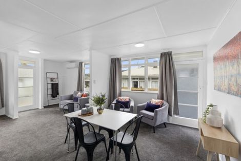 Photo of property in 33 Hanson Grove, Stokes Valley, Lower Hutt, 5019