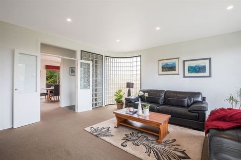 Photo of property in 5 Clifford Road, Johnsonville, Wellington, 6037