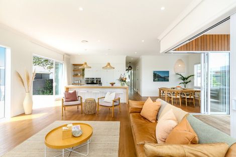 Photo of property in 161 Lemon Street, Strandon, New Plymouth, 4312