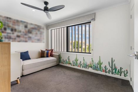 Photo of property in 15 Hudson Bay Road, Hobsonville, Auckland, 0616