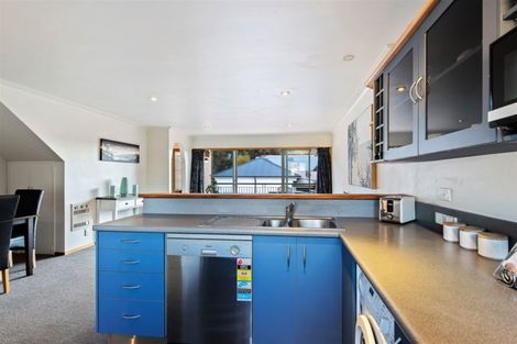 Photo of property in 2/30 Stoke Street, Sumner, Christchurch, 8081