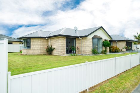 Photo of property in 2 Roger Street Lytton West Gisborne District
