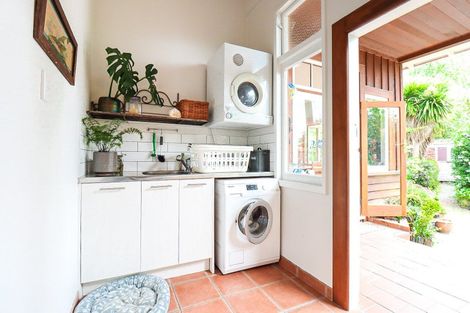 Photo of property in 28 Rawhiti Street, Dannevirke, 4930