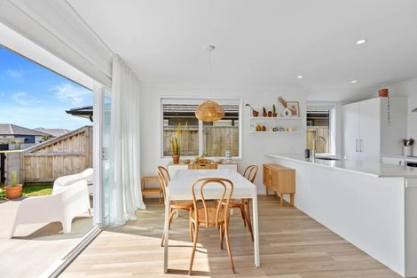 Photo of property in 12 Navy Lane, Papamoa, 3118