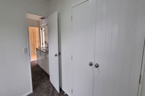 Photo of property in 9 Cambrian Crescent, Flat Bush, Auckland, 2016
