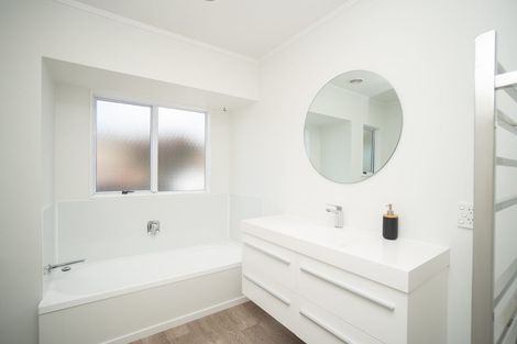 Photo of property in 25 Dalfield Place, Highbury, Palmerston North, 4412