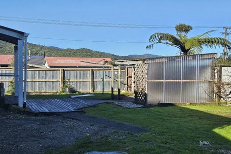Photo of property in 14 Collins Street, Blaketown, Greymouth, 7805