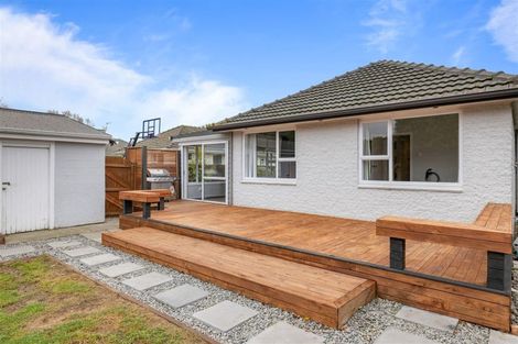 Photo of property in 207 Grimseys Road, Redwood, Christchurch, 8051