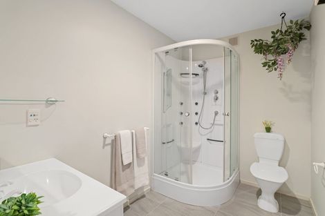 Photo of property in 1/21 Overdale Drive, Cashmere, Christchurch, 8022