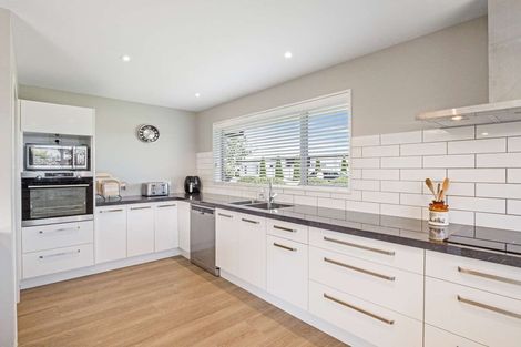 Photo of property in 16 Foxton Drive, Kaiapoi, 7630