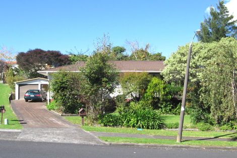 Photo of property in 12 Marendellas Drive, Bucklands Beach, Auckland, 2014
