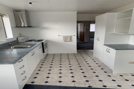 Photo of property in 1/48 Kowhai Avenue, Ebdentown, Upper Hutt, 5018