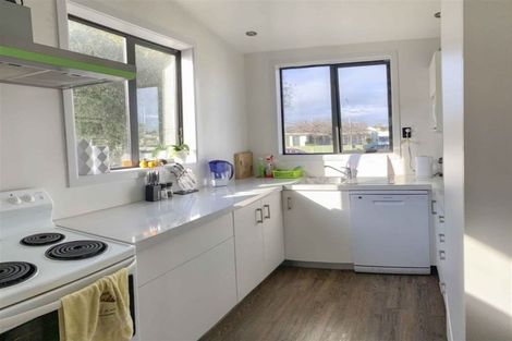 Photo of property in 64 Highfield Terrace, Newfield, Invercargill, 9812