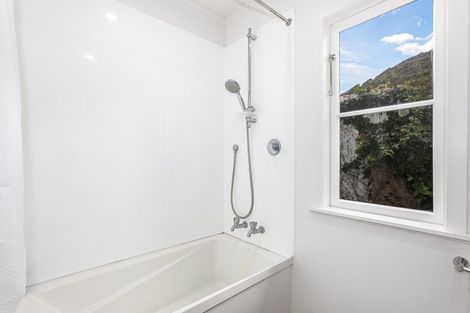 Photo of property in 26 Miro Street, Eastbourne, Lower Hutt, 5013