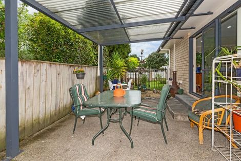 Photo of property in 1 West Peak Way, Otaki, 5512