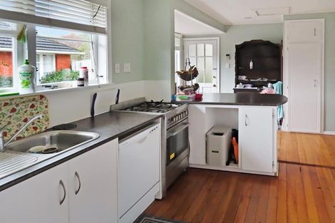 Photo of property in 15 Prouse Grove, Silverstream, Upper Hutt, 5019