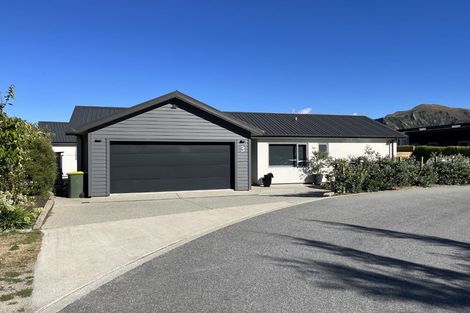 Photo of property in 3 Edgewood Place, Wanaka, 9305