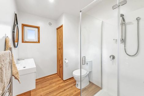 Photo of property in 5 Cross Street, Coalgate, 7673