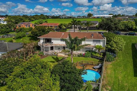 Photo of property in 59 Spence Road, Henderson, Auckland, 0612