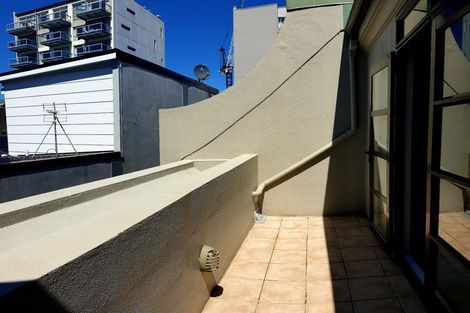 Photo of property in Mendosa Terraces Apartments, 23/9 Ebor Street, Te Aro, Wellington, 6011