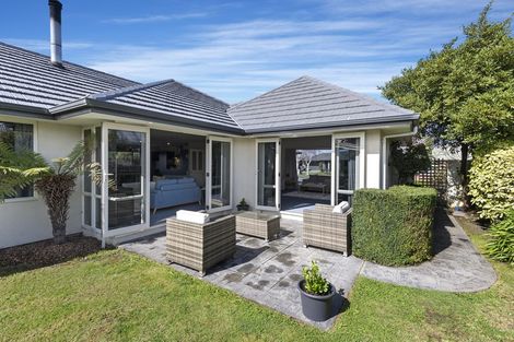 Photo of property in 14 Durrell Way, Rolleston, 7614