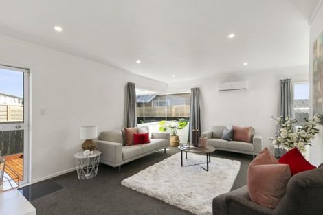 Photo of property in 15b Trevethick Grove, Woburn, Lower Hutt, 5010