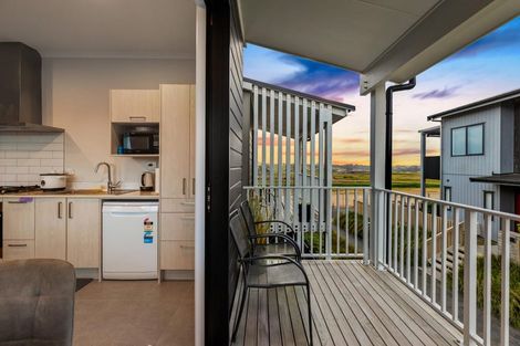 Photo of property in 20 Pukewhero Rise, Westgate, Auckland, 0614