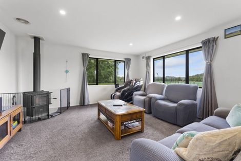 Photo of property in 81 Halls Road, Pahiatua, 4910