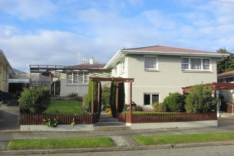 Photo of property in 6 Glendale Crescent, Holmes Hill, Oamaru, 9401