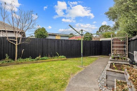 Photo of property in 2/44 Kathleen Crescent, Hornby, Christchurch, 8042