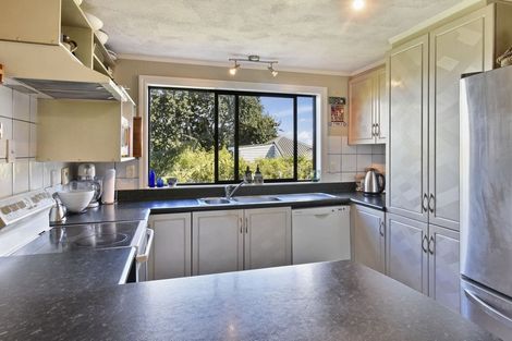 Photo of property in 1/17 Churchill Road, Cockle Bay, Auckland, 2014