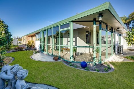 Photo of property in 5a Montague Way, Taradale, Napier, 4112