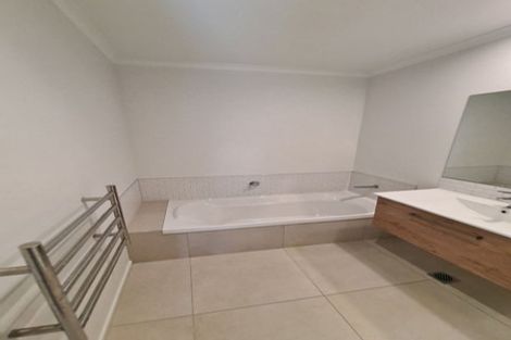Photo of property in 53 Te Ranga Memorial Drive, Pyes Pa, Tauranga, 3112
