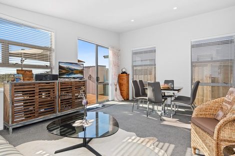 Photo of property in 33 Foley Grove, Pyes Pa, Tauranga, 3110