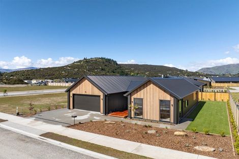 Photo of property in 14 Moonstone Street, Albert Town, Wanaka, 9305