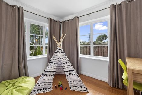 Photo of property in 103 Forest Lake Road, Forest Lake, Hamilton, 3200