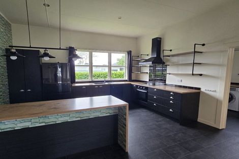 Photo of property in 11 Lewis Avenue, Aramoho, Whanganui, 4500