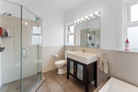 Photo of property in 11 Hathaway Avenue, Boulcott, Lower Hutt, 5010