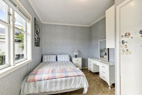 Photo of property in 3 Grenfell Drive, Karori, Wellington, 6012