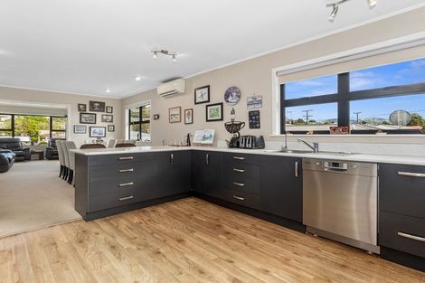 Photo of property in 29 Carr Street, Te Kamo, Whangarei, 0112