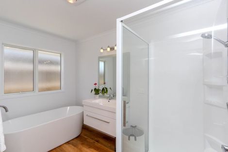 Photo of property in 53 Fernbrook Drive, Hurworth, New Plymouth, 4310