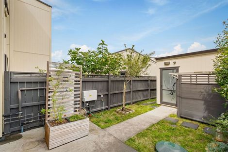 Photo of property in 33 De Havilland Road, Hobsonville, Auckland, 0616
