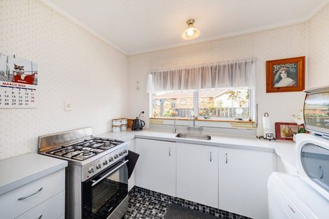 Photo of property in 58a Geraldine Crescent, Cloverlea, Palmerston North, 4412