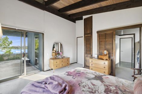 Photo of property in 132 Aeroview Drive, Beach Haven, Auckland, 0626