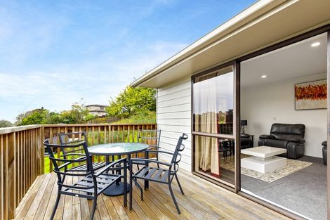 Photo of property in 9 Dee Place, Torbay, Auckland, 0630